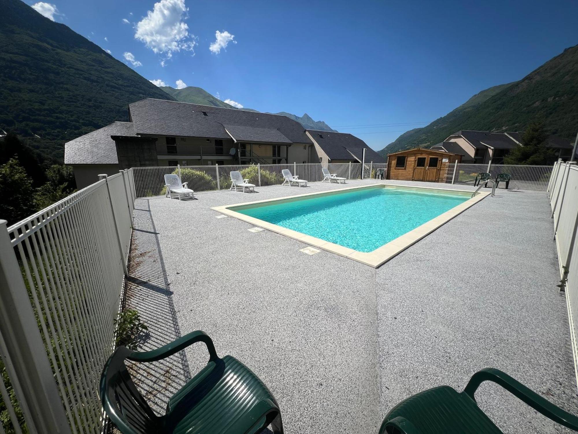 Loc Luz St Sauveur 4 Apartment Люс-Сен-Совер Екстериор снимка